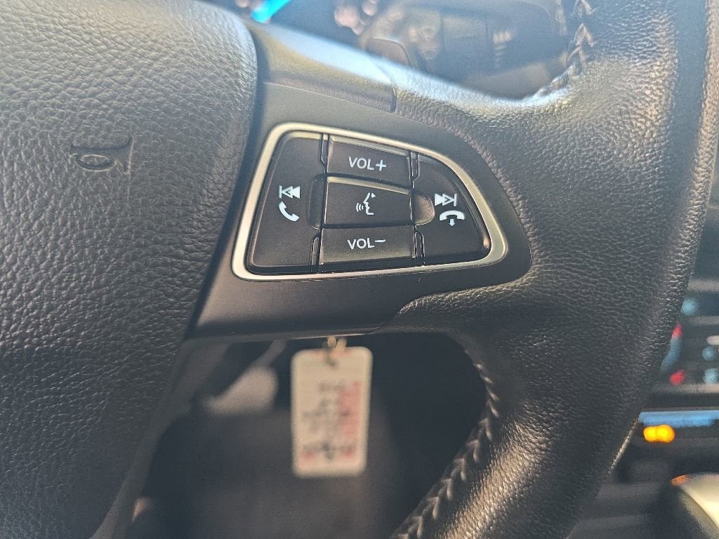 Used 2017 Ford Escape SE w/ Equipment Group 201A AWD/4WD image 19