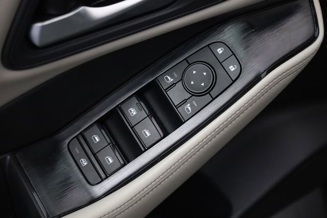 Used 2025 Nissan Rogue SV image 12