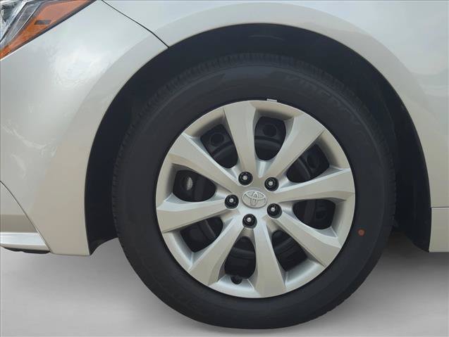 Certified 2025 Toyota Corolla LE w/ Convenience Package FWD image 9