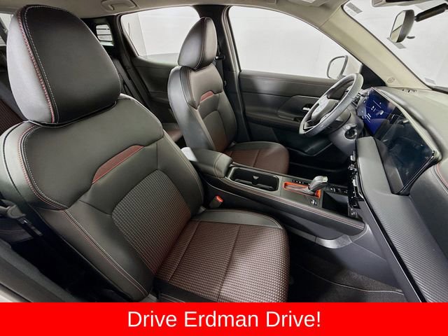 Used 2025 Nissan Kicks SR FWD image 23
