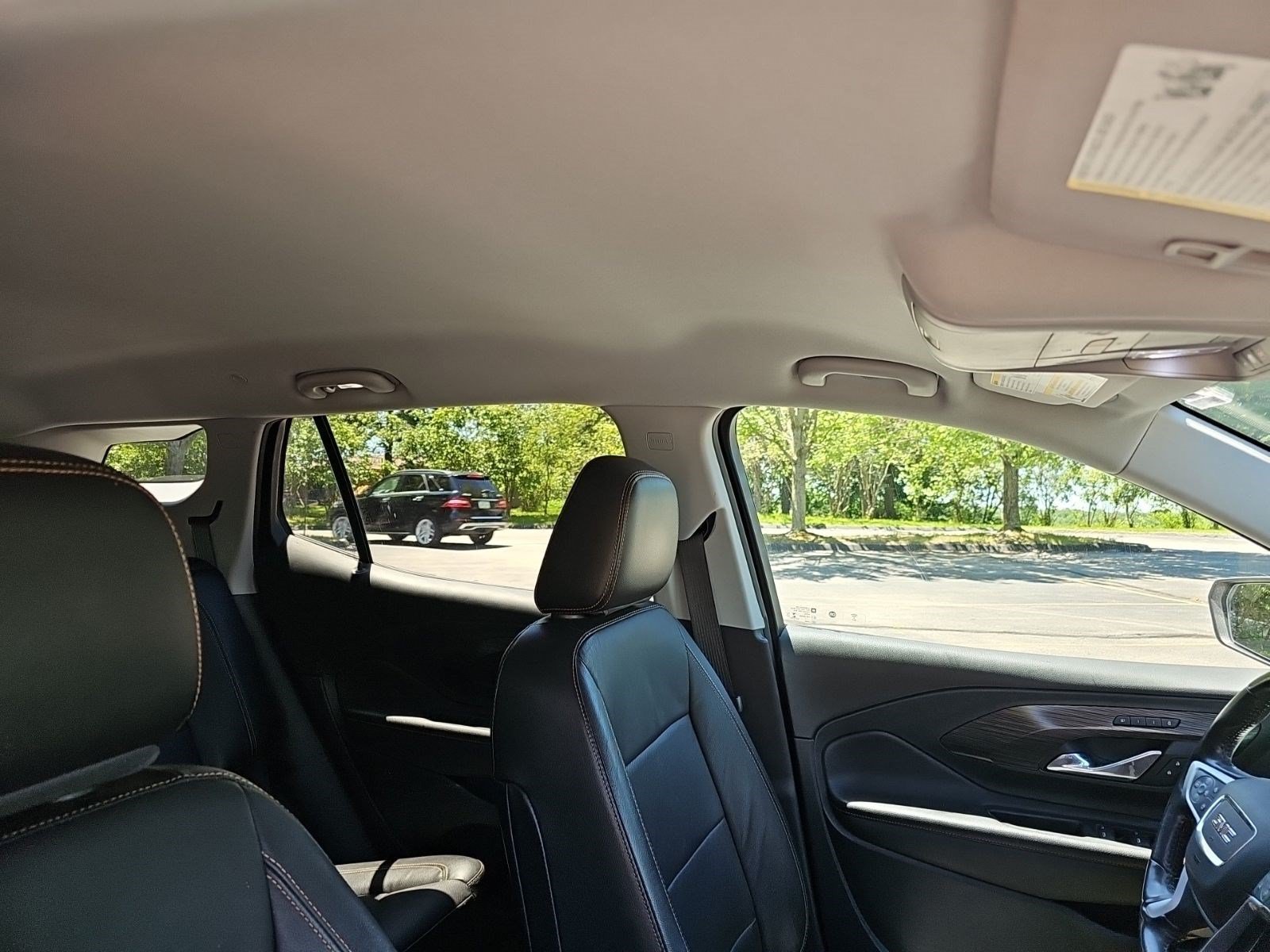 Used 2021 GMC Terrain SLT w/ LPO, Floor Liner Package AWD/4WD image 12