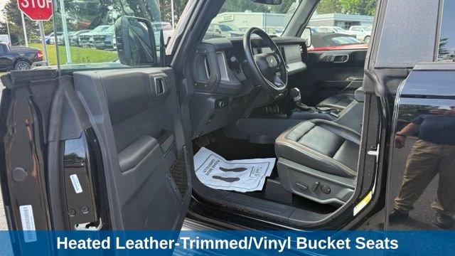 Used 2025 Ford Bronco Outer Banks AWD/4WD image 10