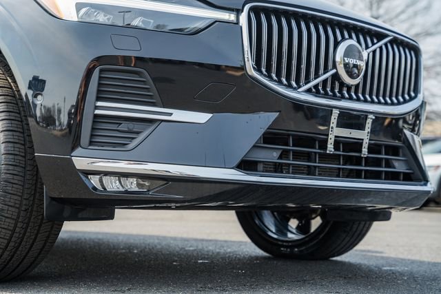 Used 2023 Volvo XC60 B5 Ultimate w/ Climate Package image 14