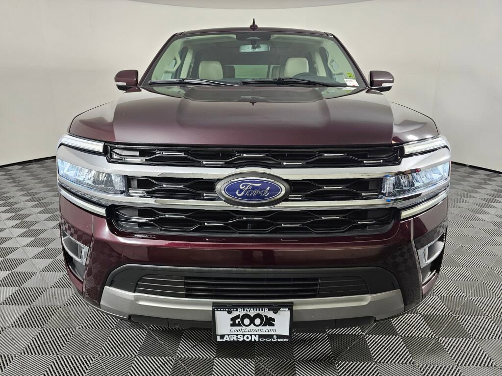 Used 2024 Ford Expedition Limited image 8