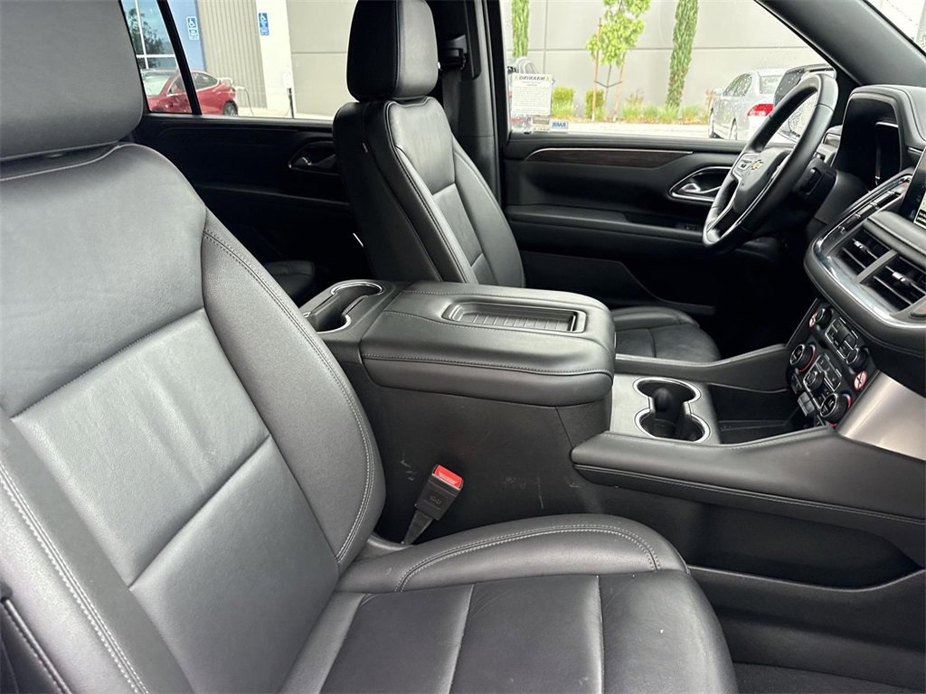 Used 2024 Chevrolet Suburban LT image 27