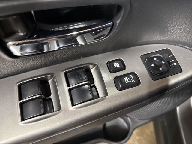 Used 2018 Mitsubishi Outlander Sport SE FWD image 4