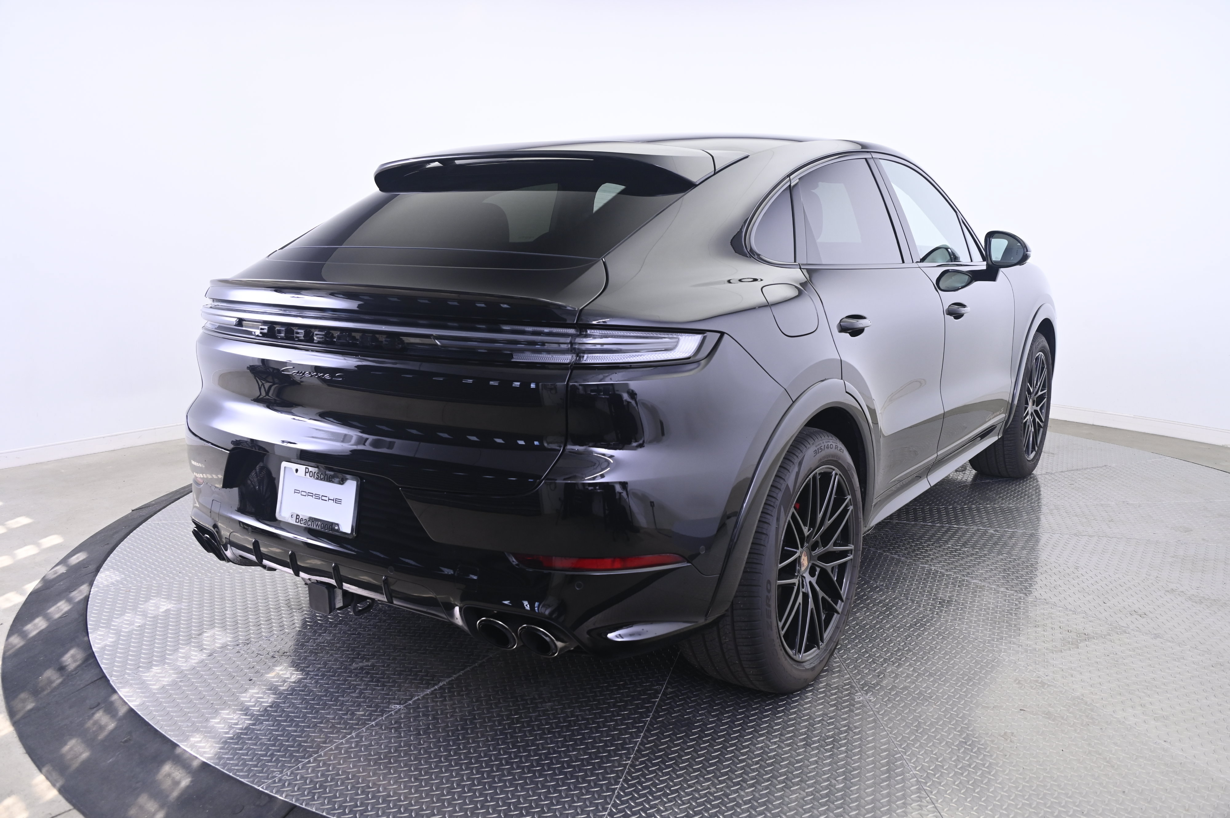 Used 2026 Porsche Cayenne S AWD/4WD image 7