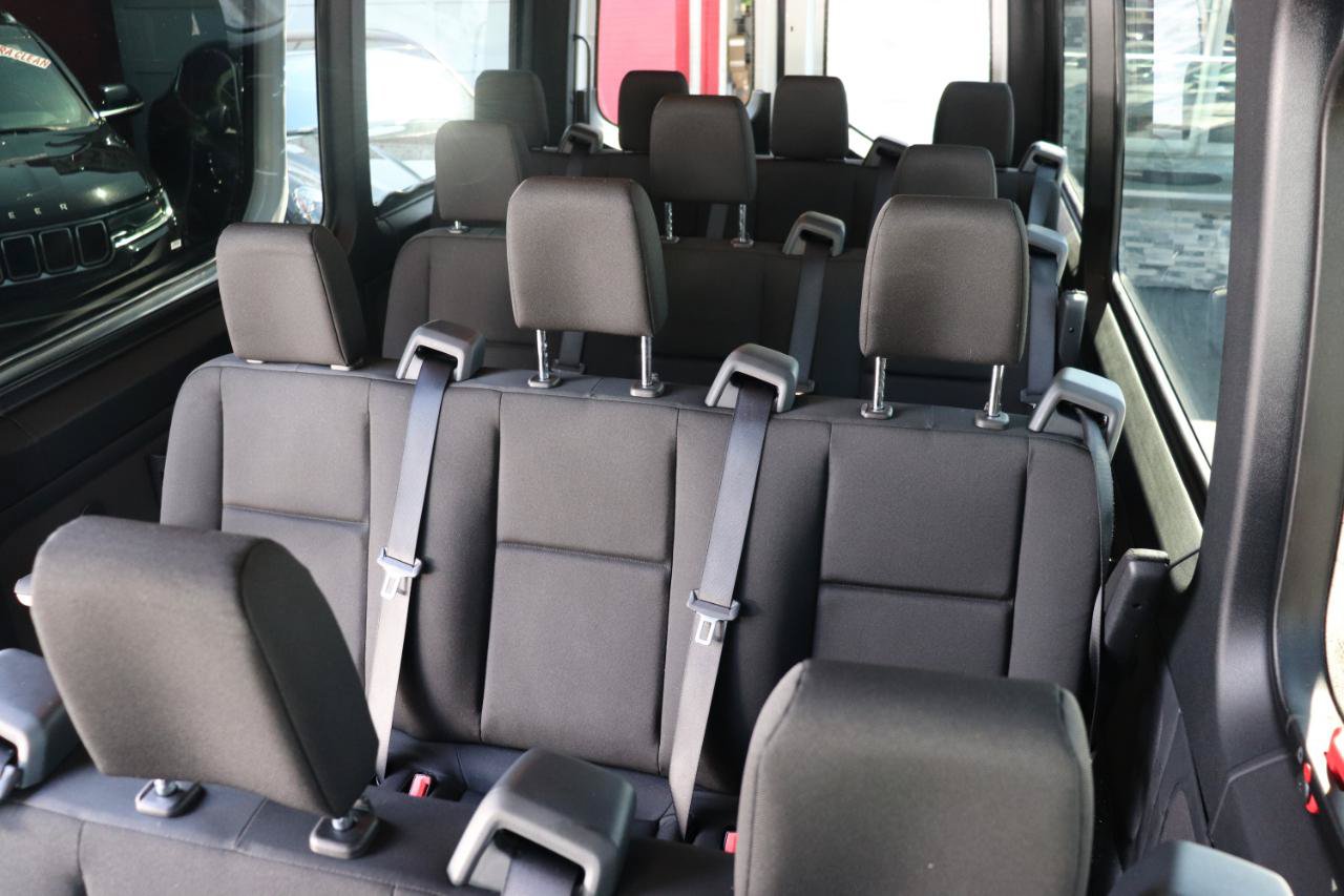 Used 2025 Mercedes-Benz Sprinter 2500 image 16