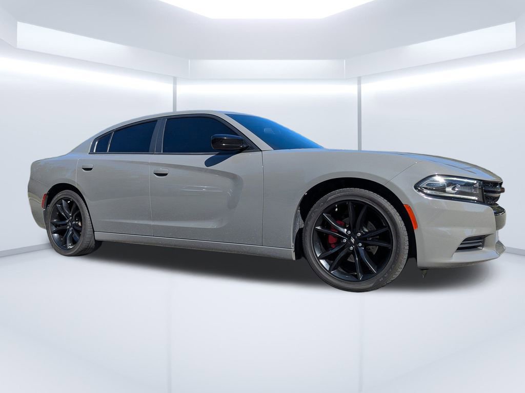 Used 2018 Dodge Charger SXT w/ Blacktop Package