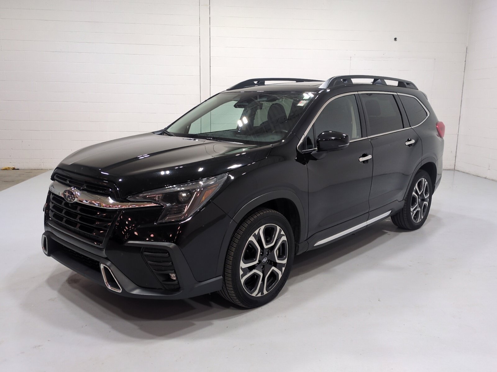 Used 2024 Subaru Ascent Touring AWD/4WD image 7