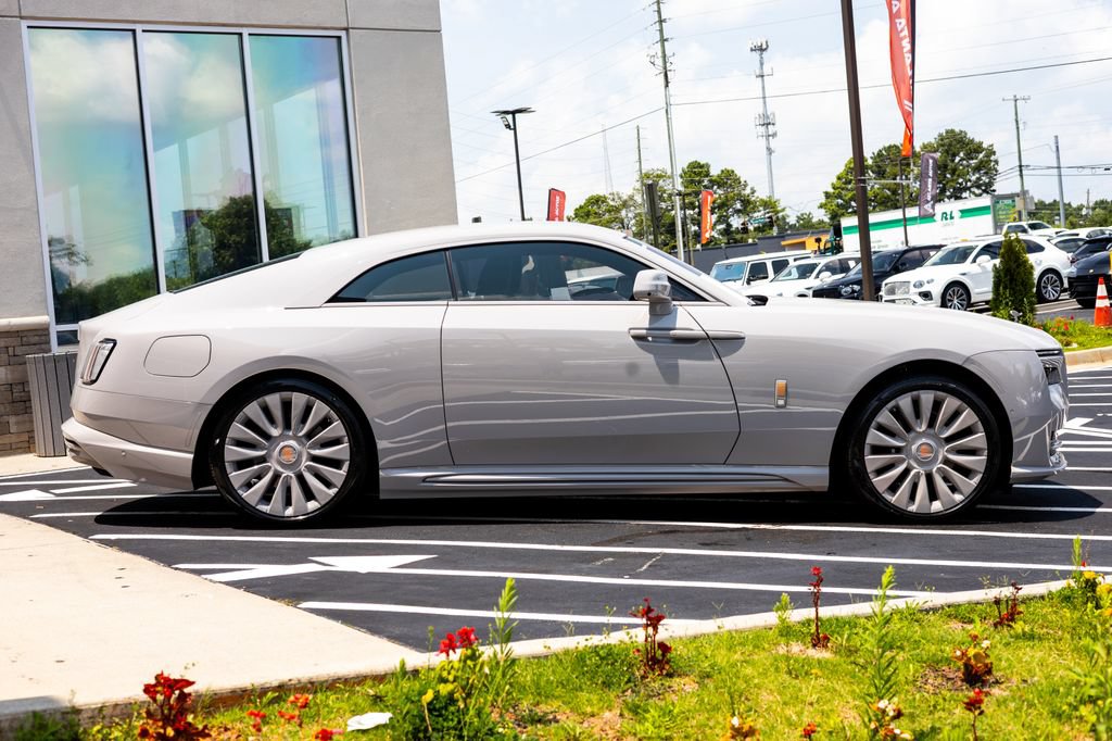 Used 2024 Rolls-Royce Spectre w/ Spectre Launch Package AWD/4WD image 11