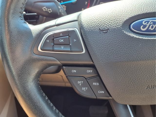 Used 2018 Ford Escape Titanium AWD/4WD image 14
