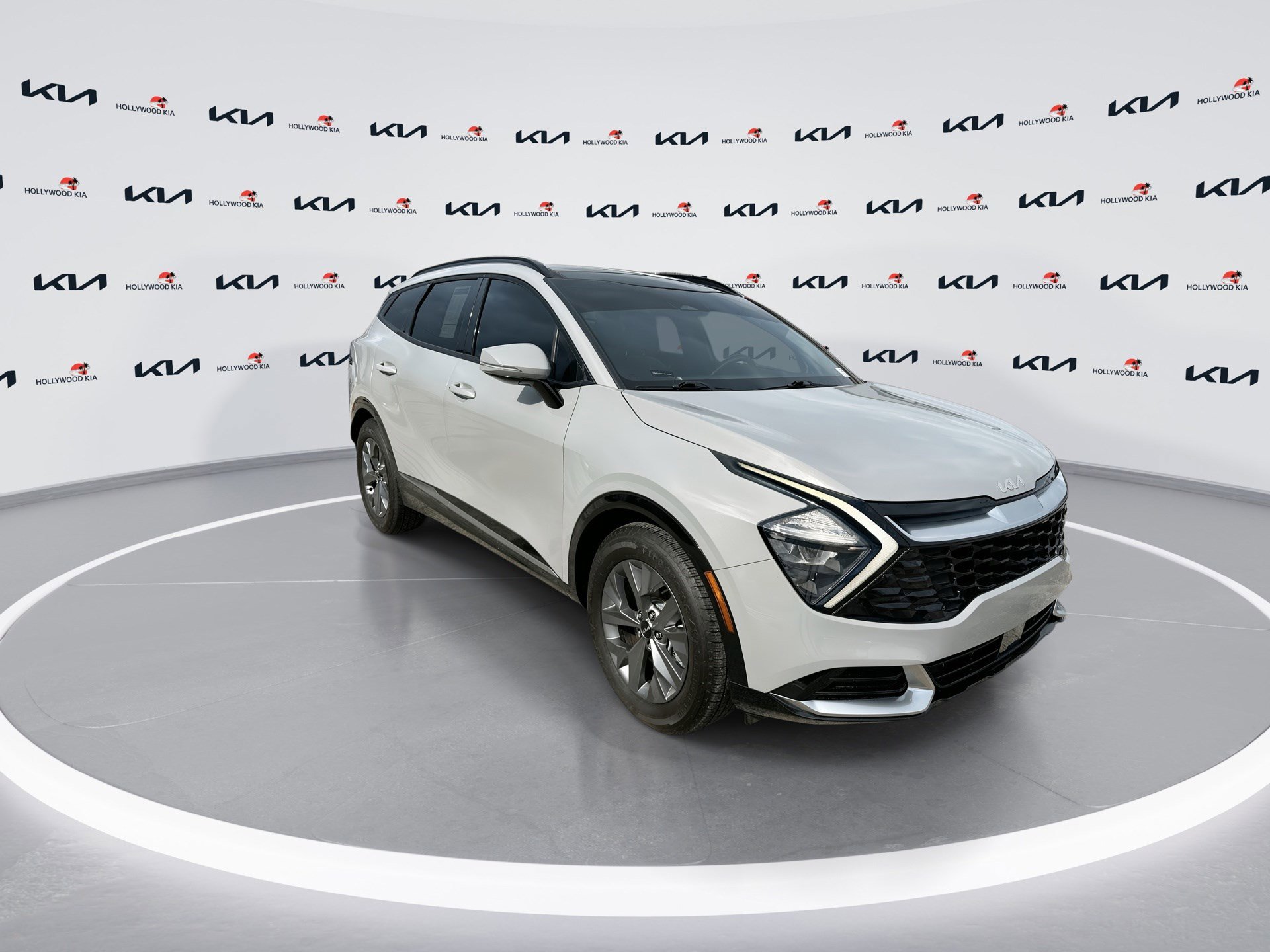 Certified 2023 Kia Sportage SX FWD image 2