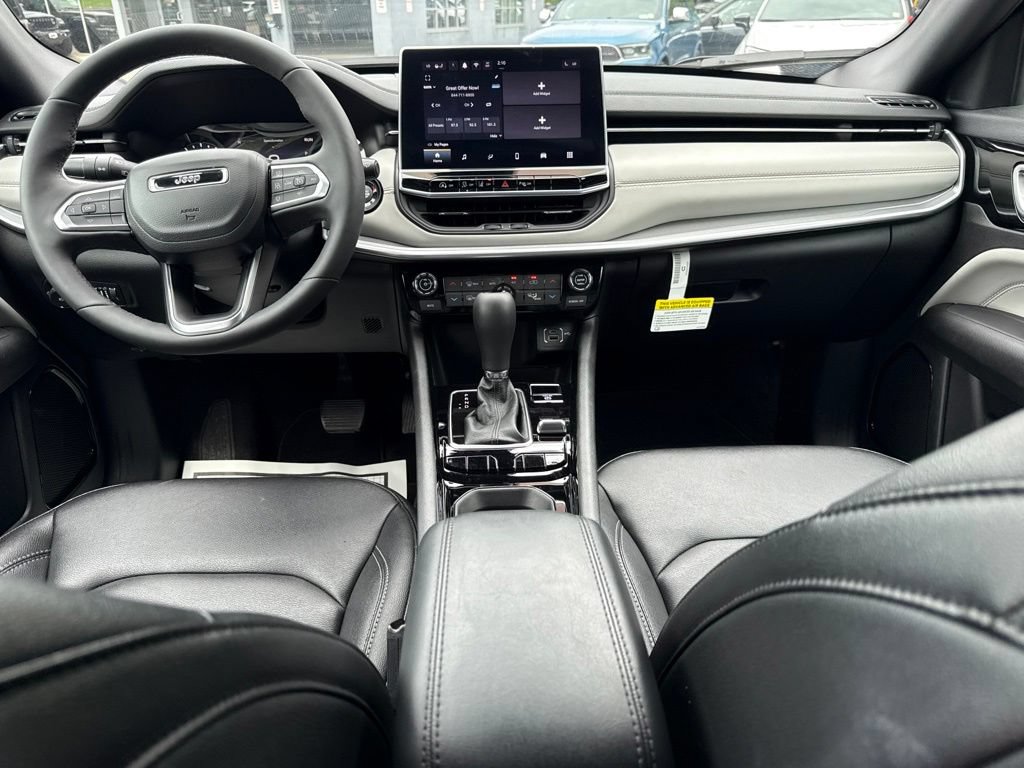 New 2026 Jeep Compass Limited AWD/4WD image 17