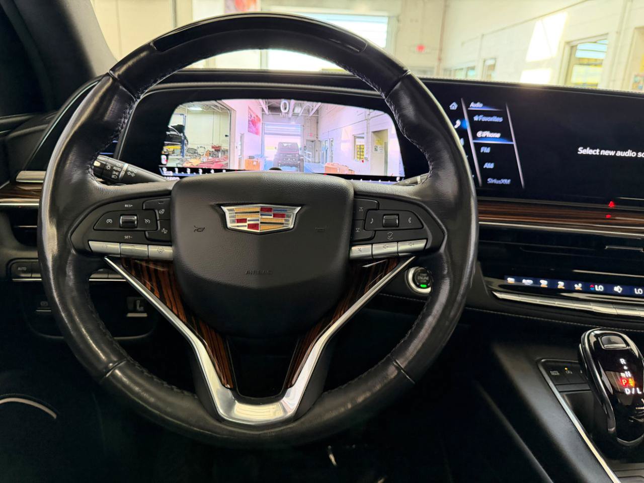 Used 2023 Cadillac Escalade Premium Luxury w/ LPO, Floor Liner Package AWD/4WD image 32