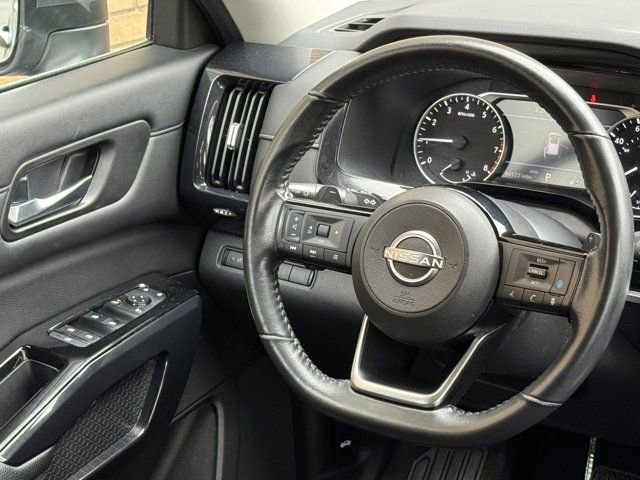 Used 2022 Nissan Pathfinder SV w/ Cargo Package image 14