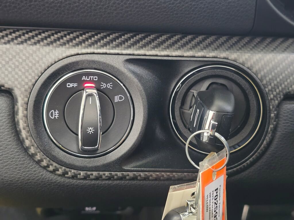 Certified 2025 Porsche 718 Boxster Spyder RS image 34