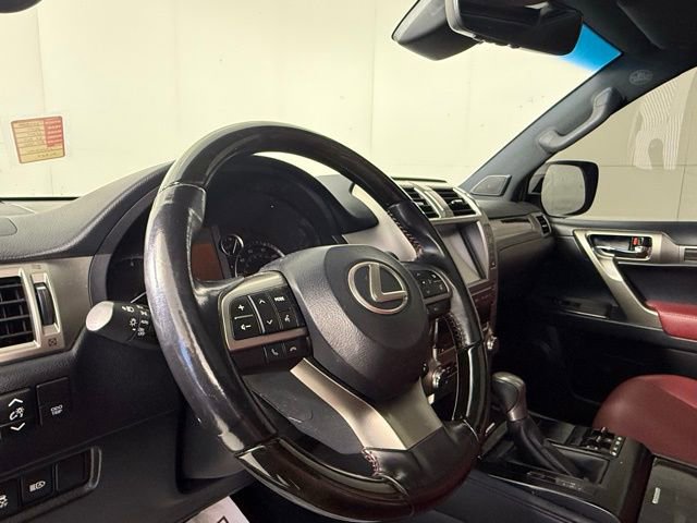 Used 2020 Lexus GX 460 Premium w/ Premium Package image 7
