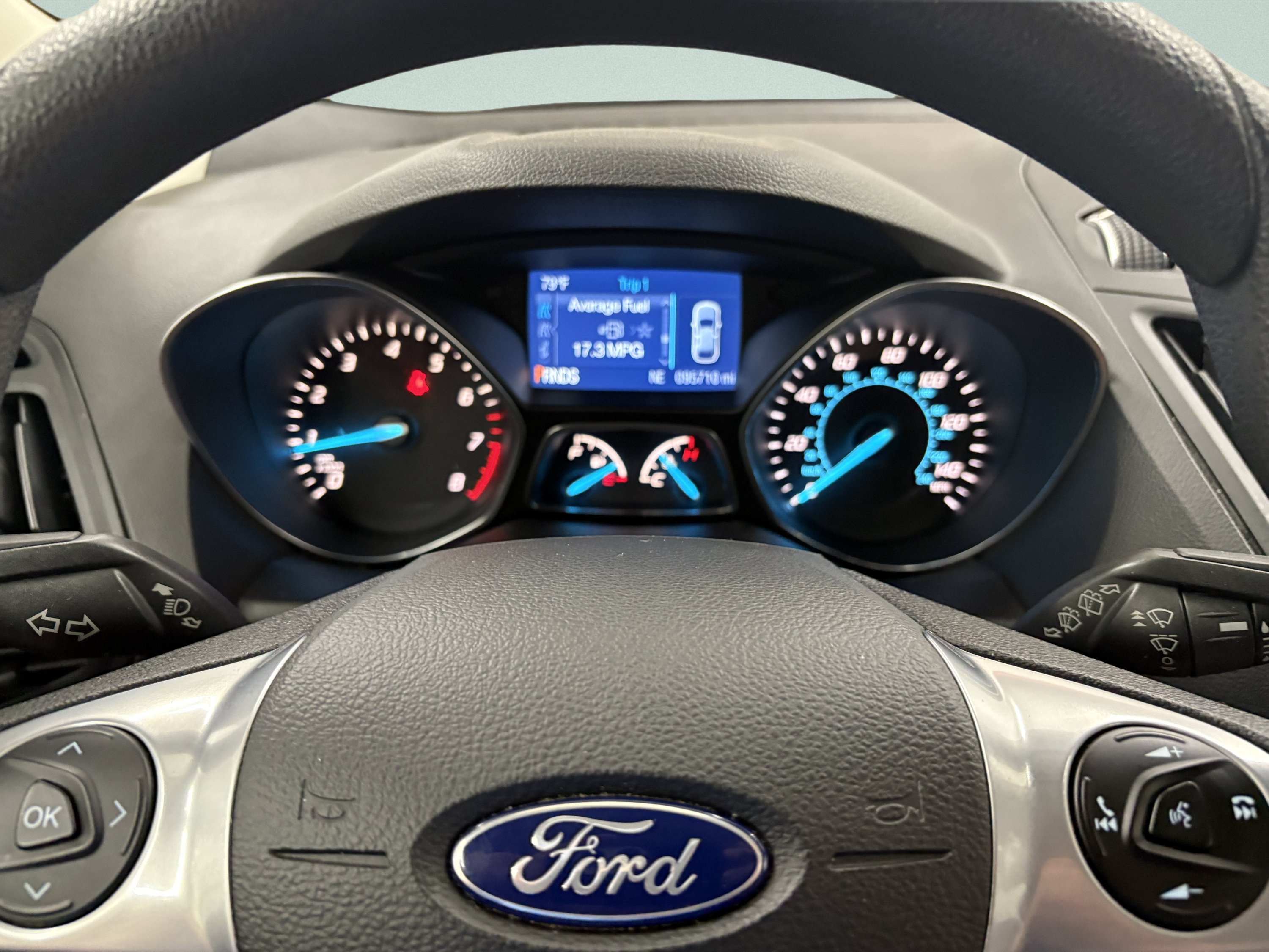 Used 2015 Ford Escape SE AWD/4WD image 25