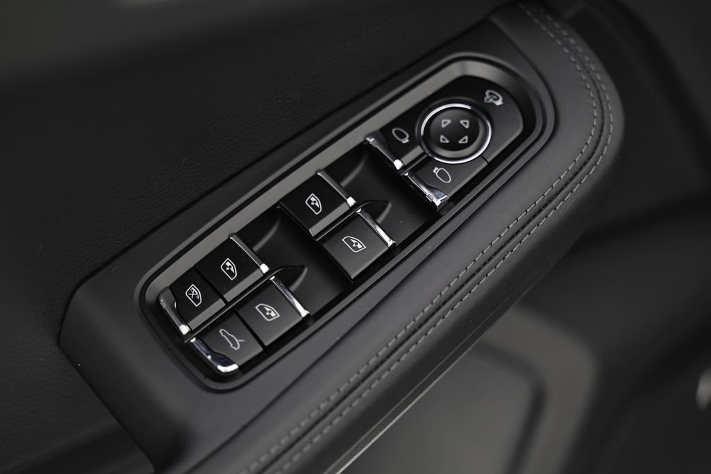 New 2026 Porsche Macan GTS AWD/4WD image 22