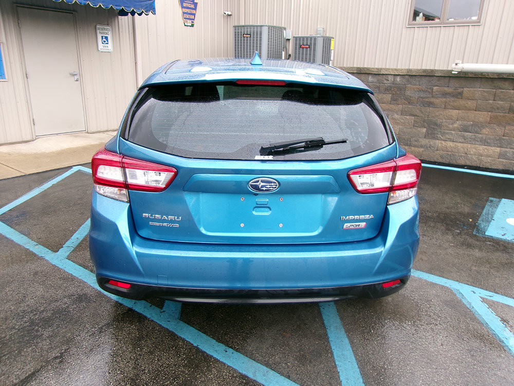 Used 2017 Subaru Impreza 2.0i Sport image 4