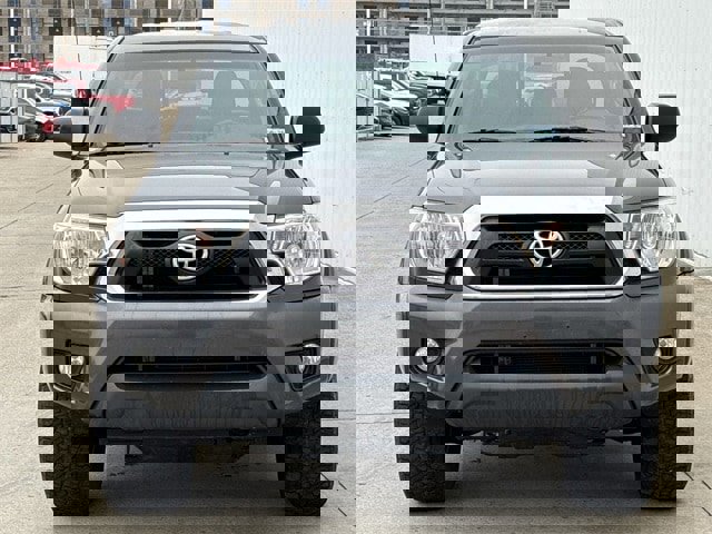 Used 2014 Toyota Tacoma PreRunner w/ SR5 Package image 8