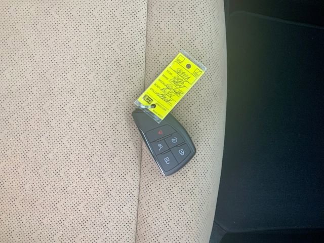 Used 2025 Chevrolet Equinox ACTIV w/ Safety and Technology Package image 16