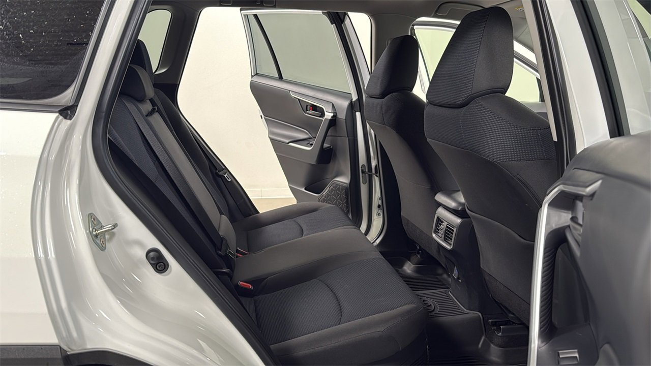 Certified 2025 Toyota RAV4 LE image 17
