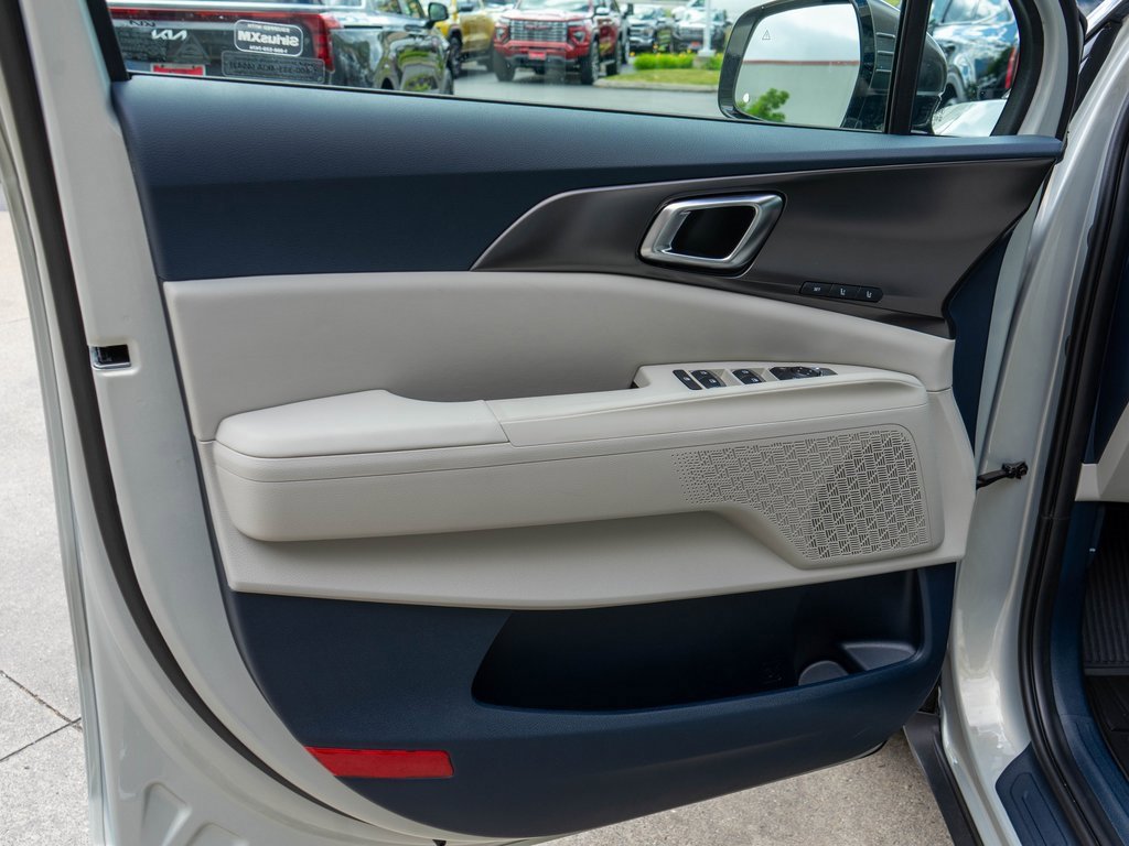 New 2026 Kia Carnival SX w/ SX Dark Edition Package image 18