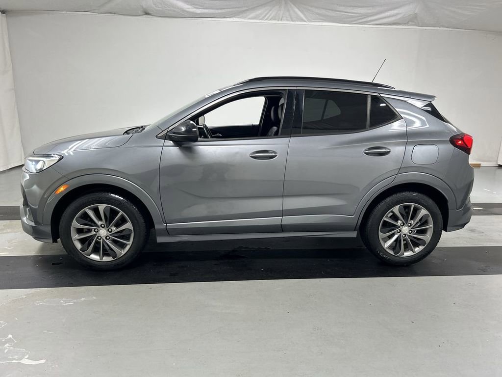 Used 2020 Buick Encore GX Essence w/ Sport Touring Package FWD image 6