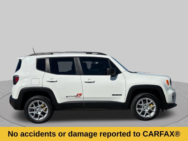 Used 2022 Jeep Renegade Sport w/ Sport Appearance Group AWD/4WD image 2