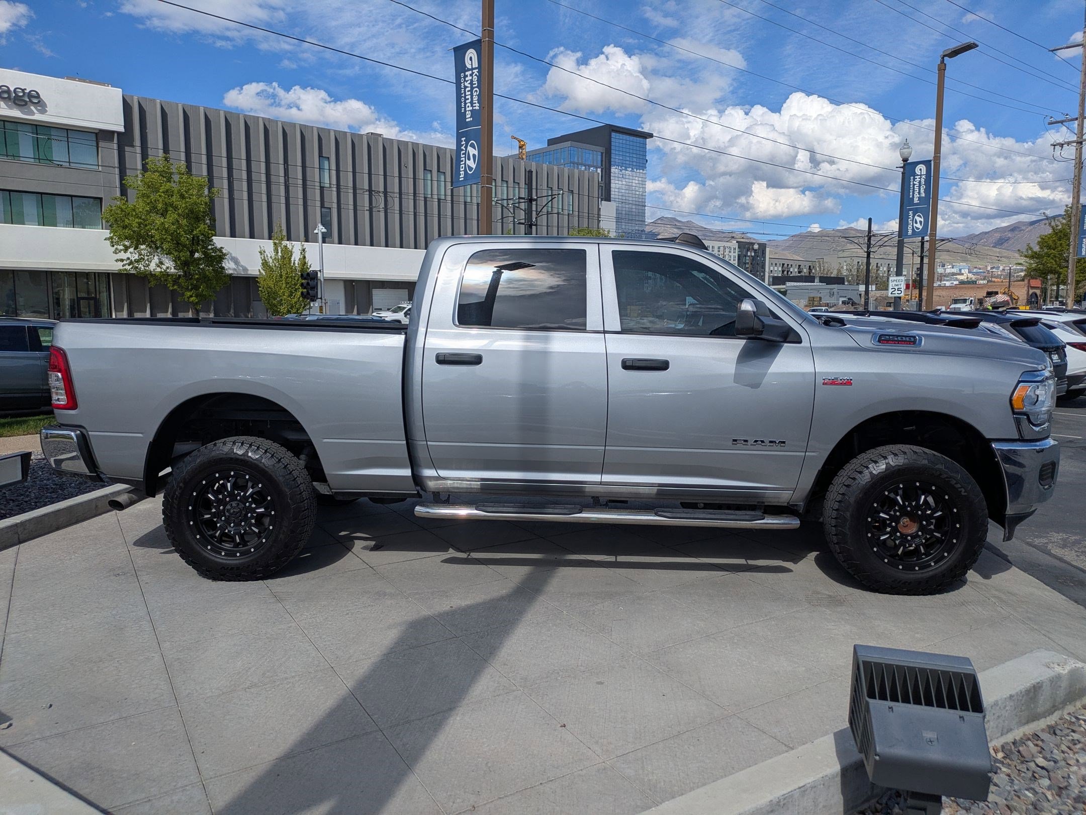 Used 2022 RAM 2500 Tradesman image 2