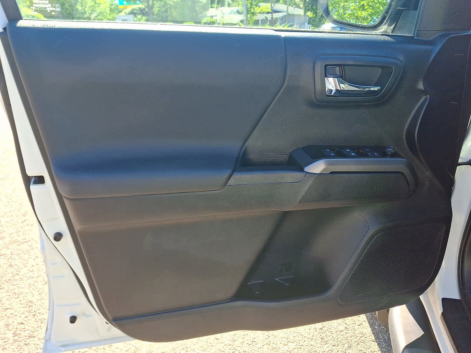 Certified 2023 Toyota Tacoma TRD Sport AWD/4WD image 14