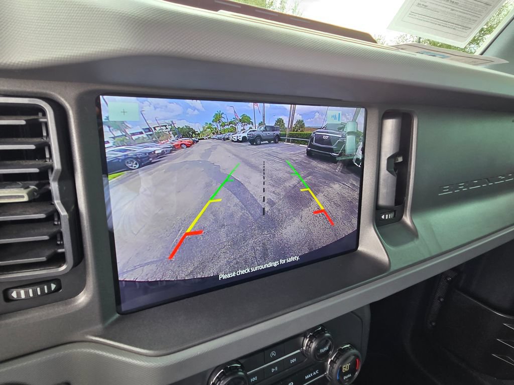 Used 2024 Ford Bronco Everglades AWD/4WD image 4