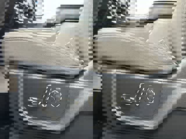 Used 2018 Ford F150 XLT w/ Equipment Group 302A Luxury image 27