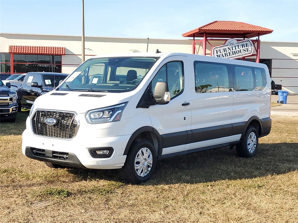 Used 2023 Ford Transit 350 XLT image 12