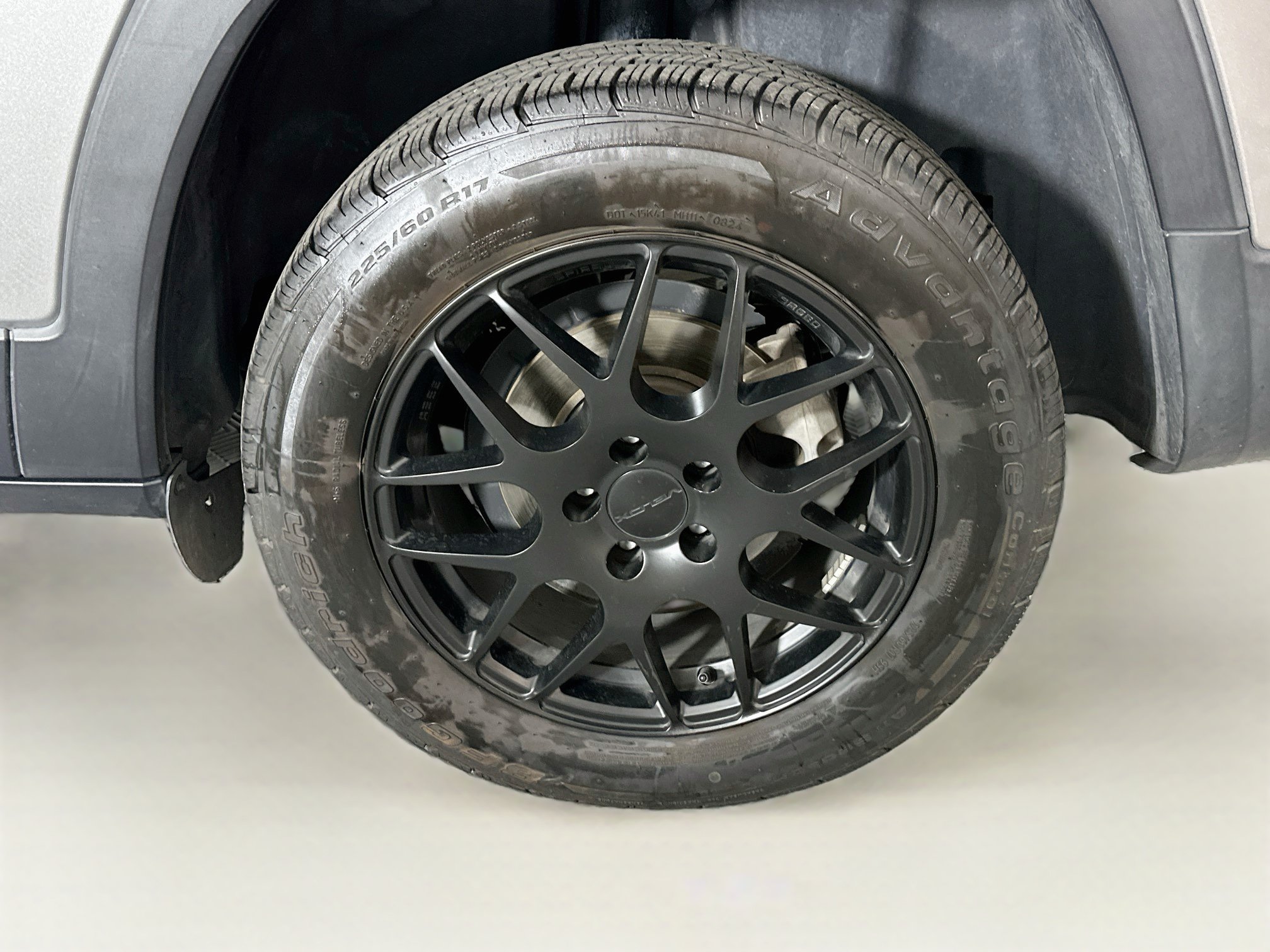 Used 2015 Jeep Cherokee Sport FWD image 11