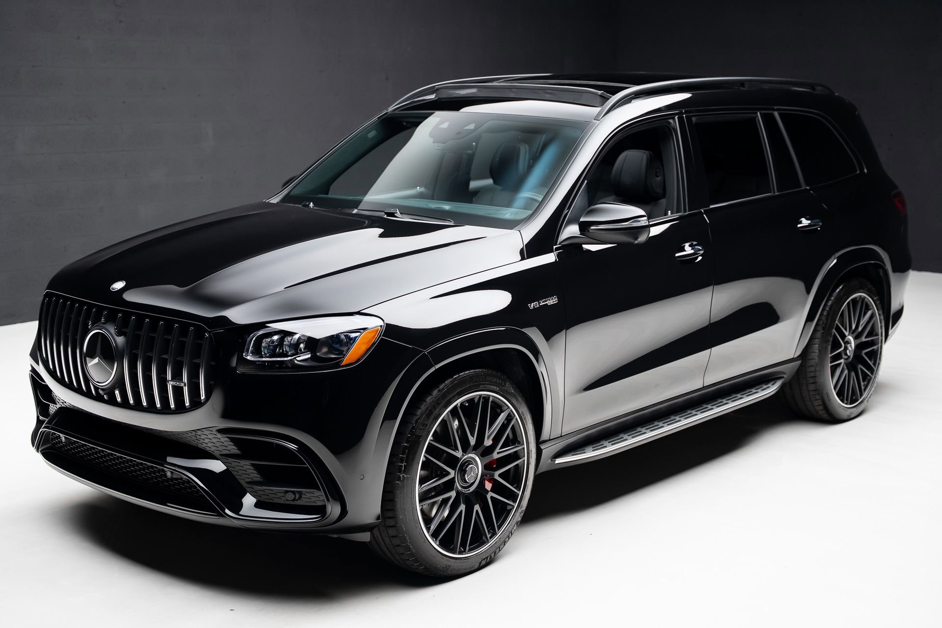 Used 2024 Mercedes-Benz GLS 63 AMG 4MATIC image 5