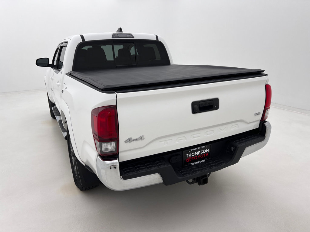 Used 2022 Toyota Tacoma SR5 AWD/4WD image 8