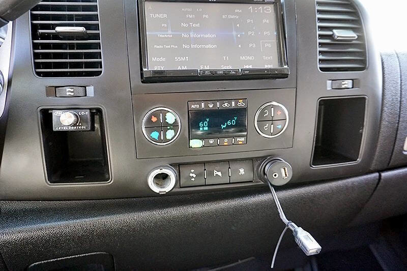 Used 2010 GMC Sierra 1500 SLE w/ Regional Value Package image 30