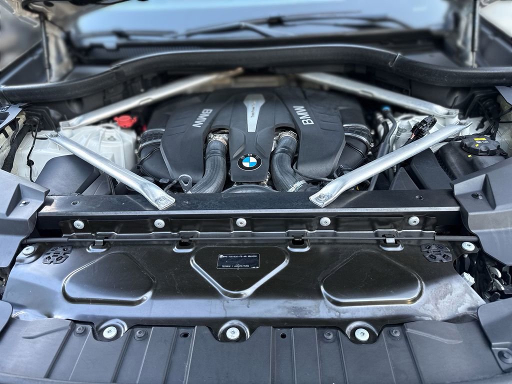 Used 2020 BMW X5 xDrive50i w/ Executive Package AWD/4WD image 18