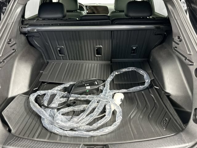 Used 2024 Chevrolet Equinox EV RS FWD image 31