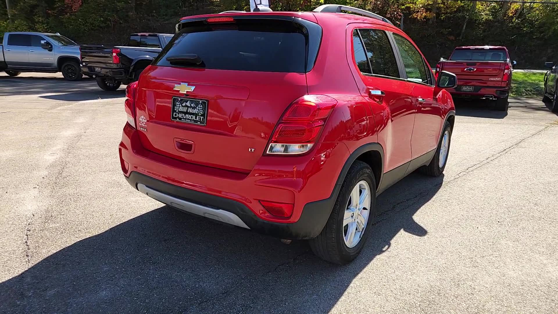 Used 2020 Chevrolet Trax LT w/ Sun & Sound Package image 15
