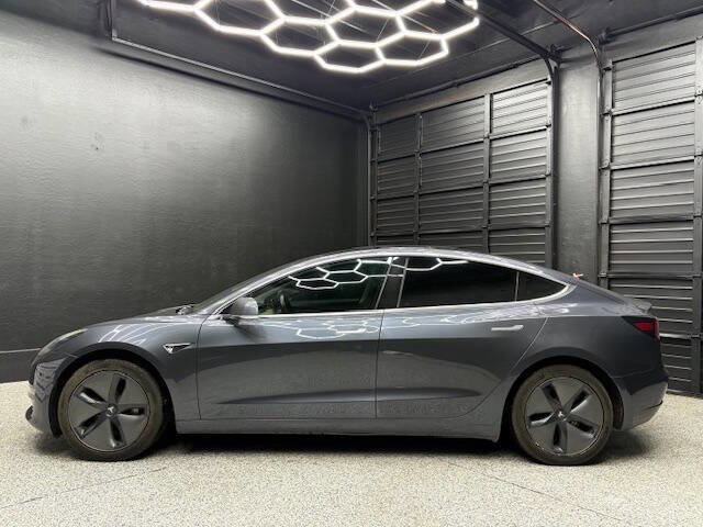 Used 2018 Tesla Model 3 Long Range image 4