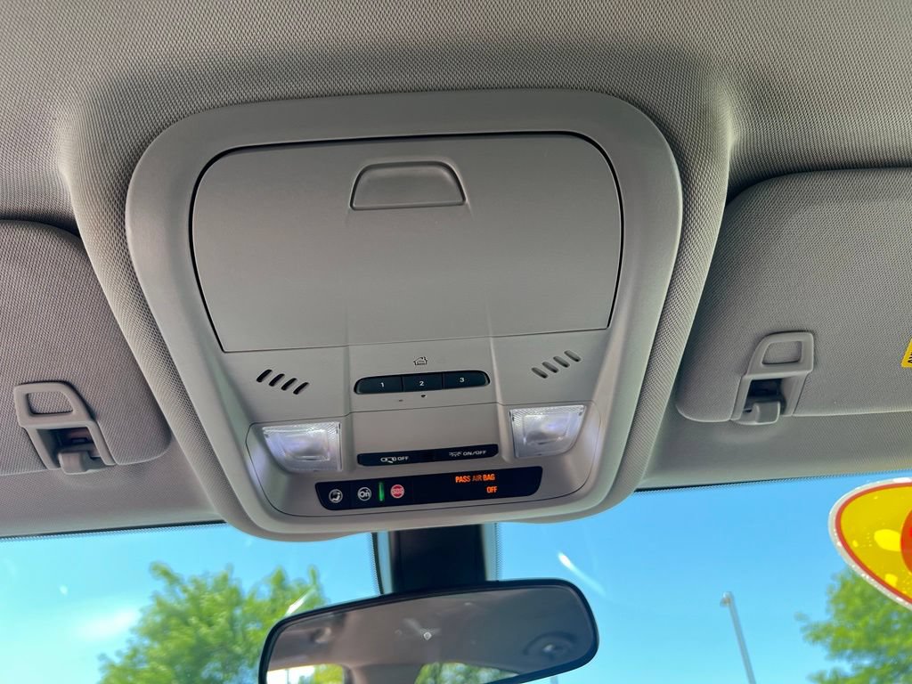 Used 2019 Chevrolet Equinox LT FWD image 37