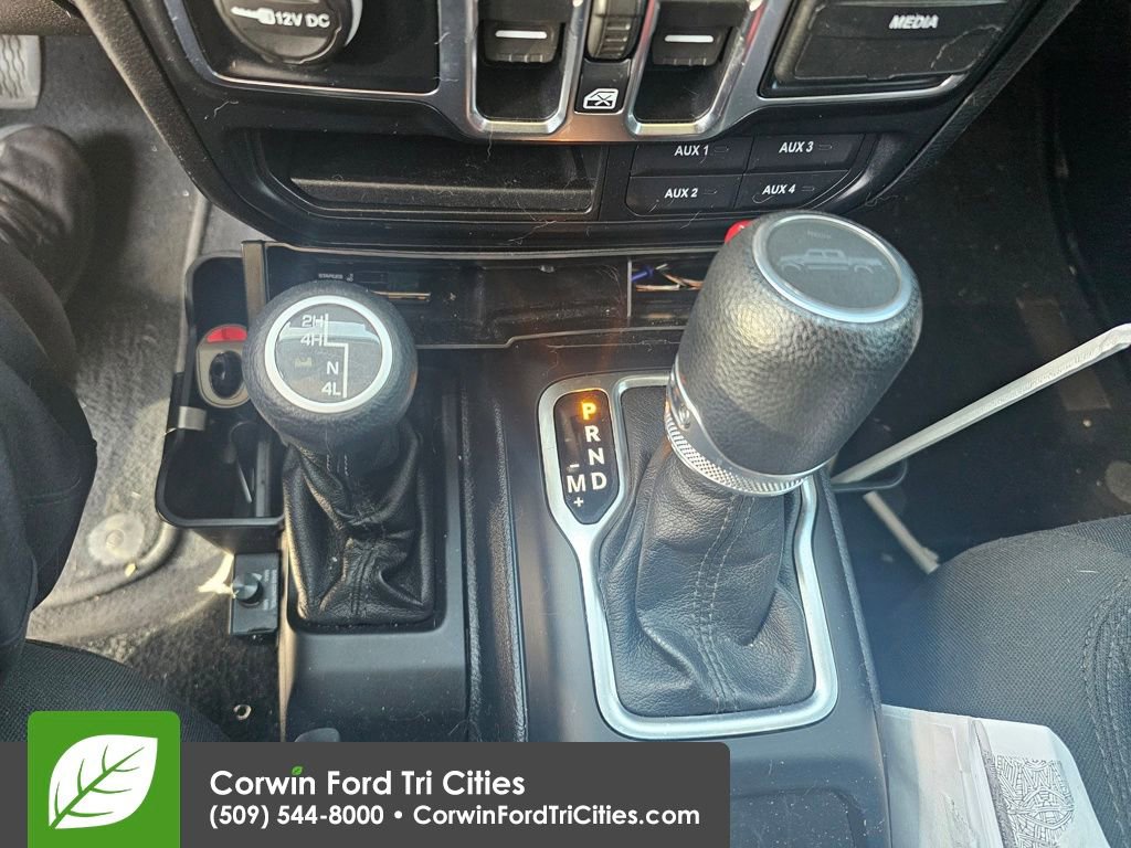Used 2020 Jeep Gladiator Sport w/ Technology Group image 4
