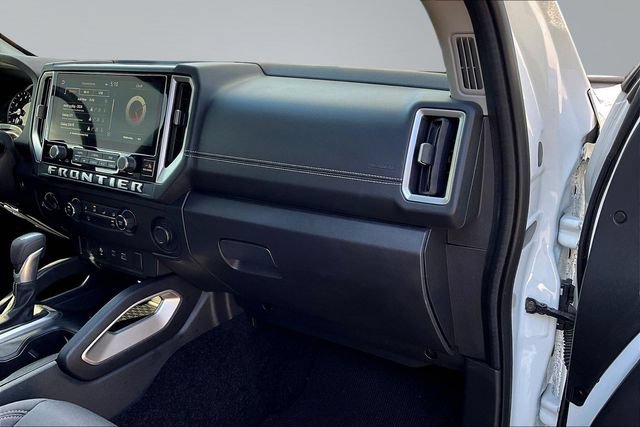 Used 2025 Nissan Frontier SV AWD/4WD image 27
