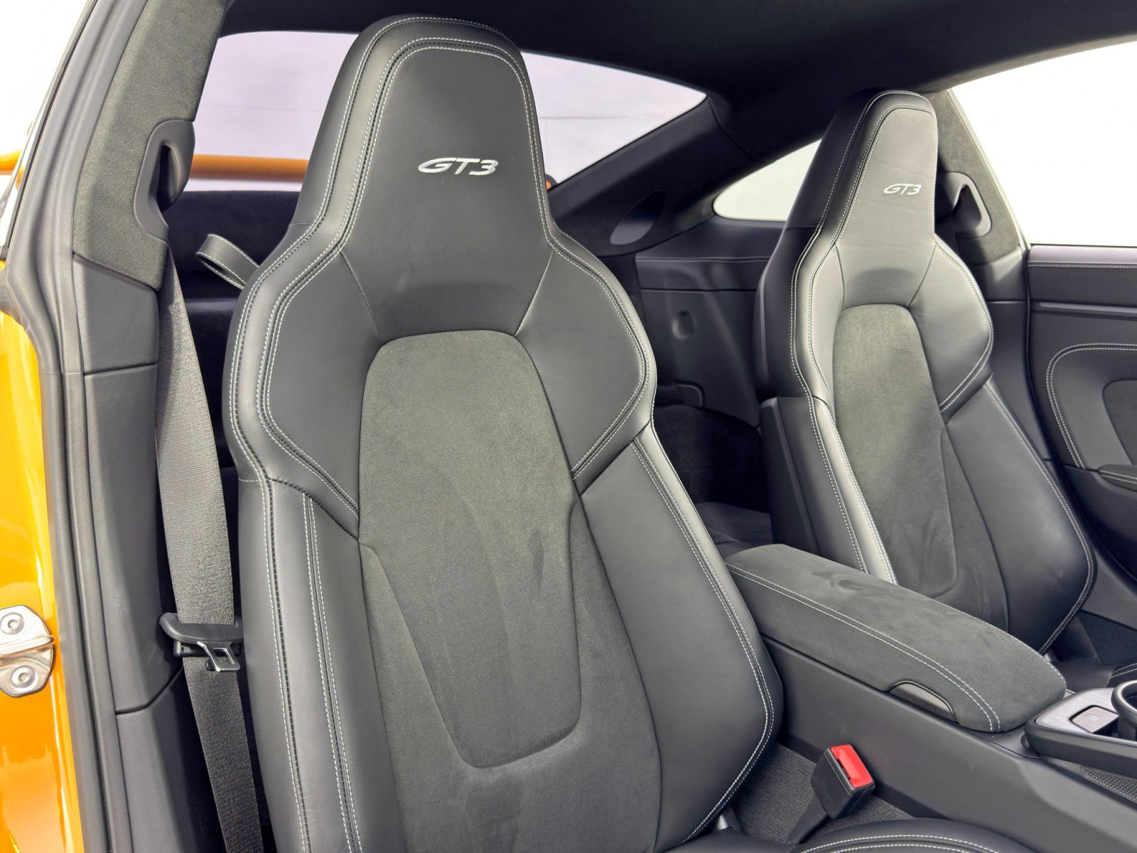 Used 2022 Porsche 911 GT3 RWD image 33