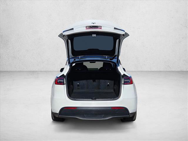 Used 2021 Tesla Model Y Long Range image 7