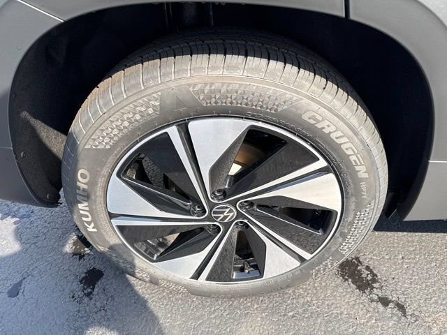 New 2026 Volkswagen Taos SE AWD/4WD image 36